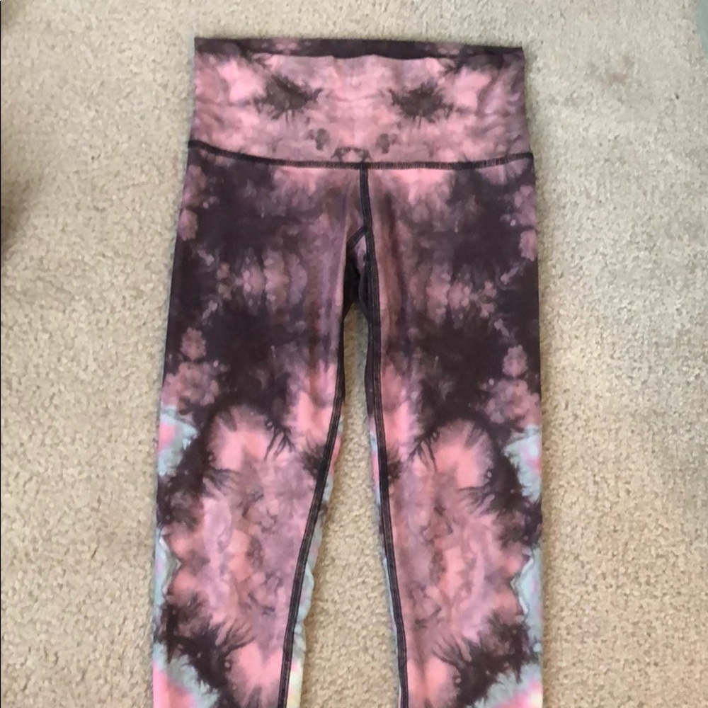 Teeki eagle feather leggings